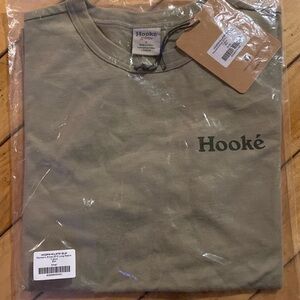 Hooké women’s since 2012 long sleeve shirt.
Brand new.
